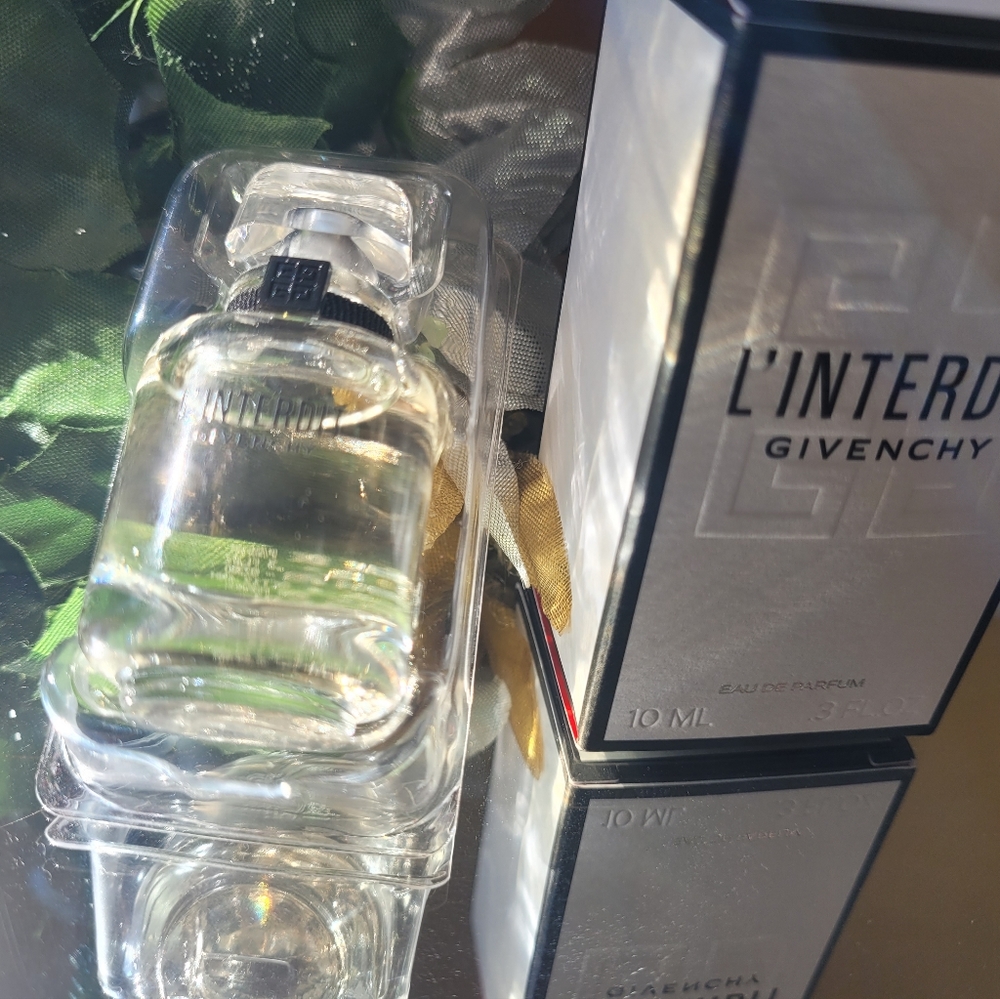 Givenchy 10 ml - Picture 3 of 7